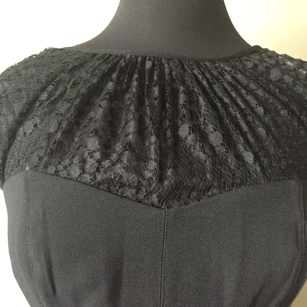 Maggy London Black Knee Length Lace Top Dress - Picture 2 of 5